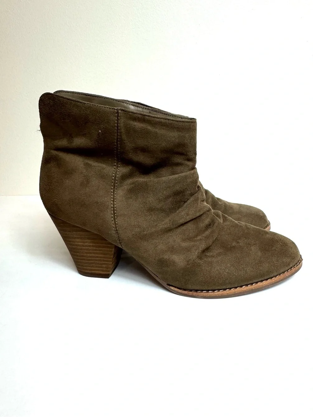 Diba Festival Brown Suede Slouch Bootie Chunky Heel Almond Toe Women's 8.5
